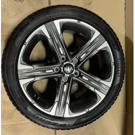 21-23 Kia K5 -15K Mi Wheel Rim 18x7.5 5x139.7 235/45R18 Pirelli P Zero 94V 16/32