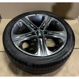 21-23 Kia K5 -15K Mi Wheel Rim 18x7.5 5x139.7 235/45R18 Pirelli P Zero 94V 16/32