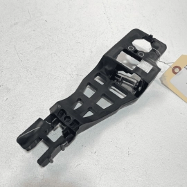 JEEP GRAND CHEROKEE 11-21 REAR RIGHT PASSENGER DOOR EXTERIOR HANDLE BRACKET