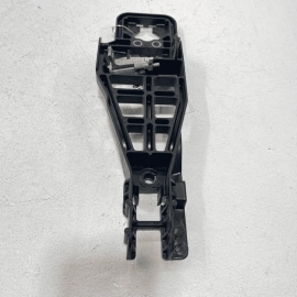 JEEP GRAND CHEROKEE 11-21 REAR RIGHT PASSENGER DOOR EXTERIOR HANDLE BRACKET