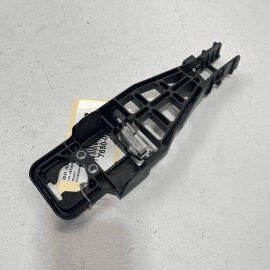 JEEP GRAND CHEROKEE 11-21 REAR RIGHT PASSENGER DOOR EXTERIOR HANDLE BRACKET