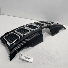 JEEP GRAND CHEROKEE 2016-2021 FRONT BUMPER UPPER RADIATOR GRILLE OEM 1PCS