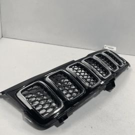 JEEP GRAND CHEROKEE 2016-2021 FRONT BUMPER UPPER RADIATOR GRILLE OEM 1PCS