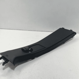 2016-2021 JEEP GRAND CHEROKEE RIGHT PASSENGER SIDE UPPER B PILLAR COVER TRI