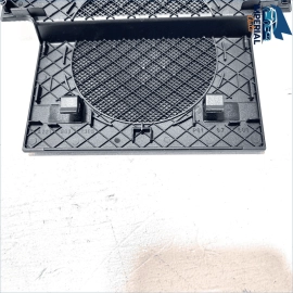 2007-2013 MERCEDES W221 S550 DASH DASHBOARD CENTER SPEAKER GRILLE TRIM COVE 2007-2013 MERCEDES W221 S550 DASH DASHBOARD CENTER SPEAKER GRILLE TRIM COVE