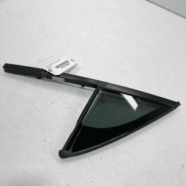 VW TOUAREG 2011-2017 FRONT PASSENGER DOOR WINDOW CORNER FIXED GLASS & SEAL 
