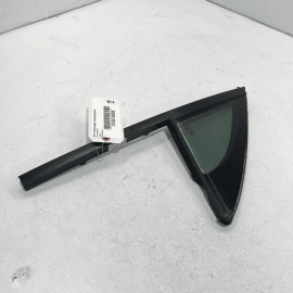 VW TOUAREG 2011-2017 FRONT PASSENGER DOOR WINDOW CORNER FIXED GLASS & SEAL 