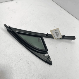 VW TOUAREG 2011-2017 FRONT PASSENGER DOOR WINDOW CORNER FIXED GLASS & SEAL 