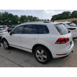 VW TOUAREG 2011-2017 FRONT PASSENGER DOOR WINDOW CORNER FIXED GLASS & SEAL 