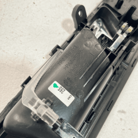 11-17 VOLKAWAGEN TOUAREG REAR LEFT DRIVER INTERIOR HANDLE TRIM W/ SPEAKER O