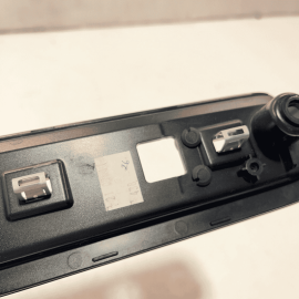 11-17 VOLKAWAGEN TOUAREG REAR LEFT DRIVER INTERIOR HANDLE TRIM W/ SPEAKER O