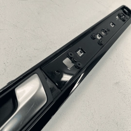 11-17 VOLKAWAGEN TOUAREG REAR PASSENGER DOOR INTERIOR HANDLE TRIM W/ SPEAKE