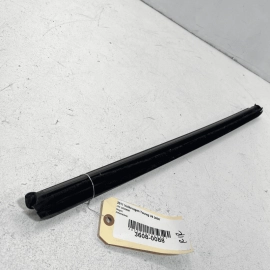 Volkswagen VW Touareg 11-17 Rear Passenger Door Window IN Wheatherstrip Sea