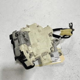 2011-2014 VOLKSWAGEN VW TOUAREG REAR PASSENGER SIDE DOOR LATCH LOCK ACTUATO