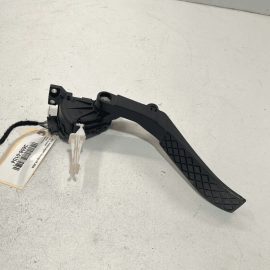 VOLKSWAGEN TOUAREG 2011 - 2017 GAS PEDAL THROTTLE ACCELERATOR TRAVEL SENSOR