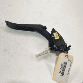 VOLKSWAGEN TOUAREG 2011 - 2017 GAS PEDAL THROTTLE ACCELERATOR TRAVEL SENSOR