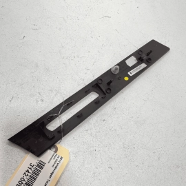 VW VOLKSWAGEN TOUAREG 2011-2014 FRONT PASSENGER SIDE DOOR PANEL TRIM MOLDIN