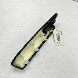 VW TOUAREG 2011-2017 FRONT PASSENGER DOOR WINDOW SWITCH BEZEL TRIM & ARMRES VW TOUAREG 2011-2017 FRONT PASSENGER DOOR WINDOW SWITCH BEZEL TRIM & ARMRES