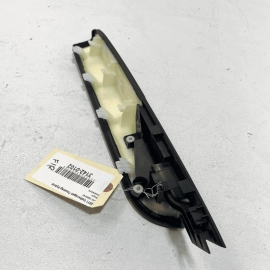 VW TOUAREG 2011-2017 FRONT PASSENGER DOOR WINDOW SWITCH BEZEL TRIM & ARMRES VW TOUAREG 2011-2017 FRONT PASSENGER DOOR WINDOW SWITCH BEZEL TRIM & ARMRES