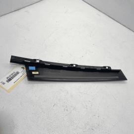 VW TOUAREG 2011-2017 FRONT PASSENGER DOOR WINDOW B PILLAR APPLIQUE MOLDING 