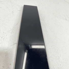 VW TOUAREG 2011-2017 FRONT PASSENGER DOOR WINDOW B PILLAR APPLIQUE MOLDING 