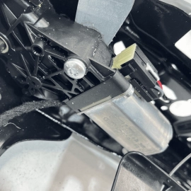 2011-17 Volkswagen Touareg Front Left Driver Seat Upper Back Frame W/ Motor 2011-17 Volkswagen Touareg Front Left Driver Seat Upper Back Frame W/ Motor