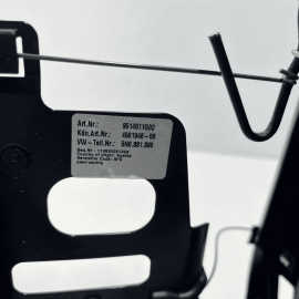 2011-17 Volkswagen Touareg Front Left Driver Seat Upper Back Frame W/ Motor