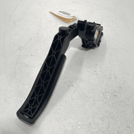 VW VOLKSWAGEN TOUAREG 2011-2017 GAS PEDAL THROTTLE ACCELERATOR TRAVEL SENSO