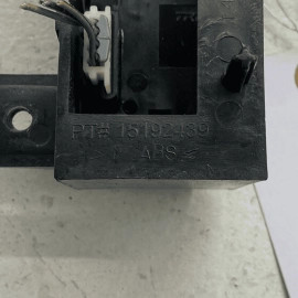 HUMMER H2 2003 - 2007 AWD TRANSFER CASE SELECT CONTROL SWITCH W/ BRACKET OE HUMMER H2 2003 - 2007 AWD TRANSFER CASE SELECT CONTROL SWITCH W/ BRACKET OE