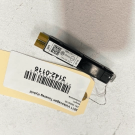 VOLKSWAGEN TOUAREG 2011 - 2017 RIGHT LOWER ANTENNA BOOSTER OEM