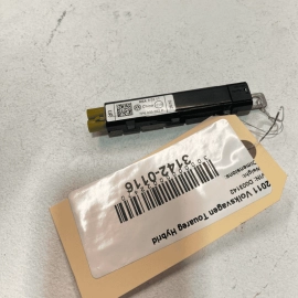 VOLKSWAGEN TOUAREG 2011 - 2017 RIGHT LOWER ANTENNA BOOSTER OEM