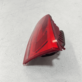 11 -13 VOLKSWAGEN TOUAREG Rear Passenger Side Inner Tail Light Lamp Assembl