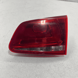 11 -13 VOLKSWAGEN TOUAREG Rear Passenger Side Inner Tail Light Lamp Assembl