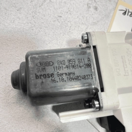 2011-17 Volkswagen Touareg Rear Right Passenger Door Window Regulator Motor 2011-17 Volkswagen Touareg Rear Right Passenger Door Window Regulator Motor