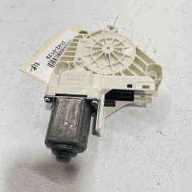 2011-17 Volkswagen Touareg Rear Right Passenger Door Window Regulator Motor