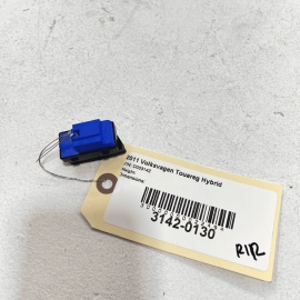 2011-15 Volkswagen Touareg Rear Right Passenger Side Door Lock Switch Butto 2011-15 Volkswagen Touareg Rear Right Passenger Side Door Lock Switch Butto