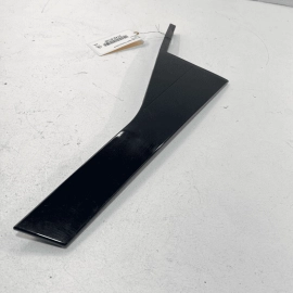 11-17 Volkswagen Touareg Rear Passenger Door Window Pillar Applique Molding