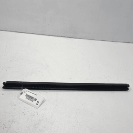 11-17 Volkswagen Touareg Rear Passenger Door Window Inner Wheatherstrip Sea