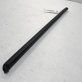 11-17 Volkswagen Touareg Rear Passenger Door Window Inner Wheatherstrip Sea