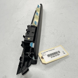 VOLKSWAGEN TOUAREG 2011-17 REAR LEFT DRIVER SIDE INTERIOR DOOR PANEL ARMRES