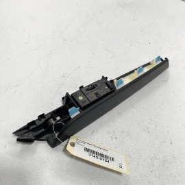 VOLKSWAGEN TOUAREG 2011-17 REAR LEFT DRIVER SIDE INTERIOR DOOR PANEL ARMRES