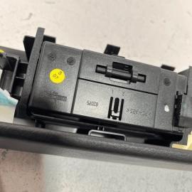 VOLKSWAGEN TOUAREG 2011-17 REAR LEFT DRIVER SIDE INTERIOR DOOR PANEL ARMRES