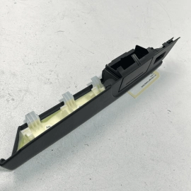 VOLKSWAGEN TOUAREG 2011-17 REAR LEFT DRIVER SIDE INTERIOR DOOR PANEL ARMRES