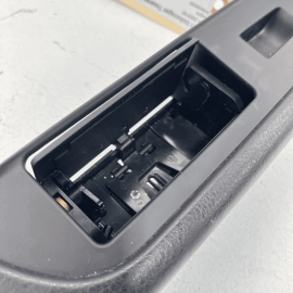 VOLKSWAGEN TOUAREG 2011-17 REAR LEFT DRIVER SIDE INTERIOR DOOR PANEL ARMRES