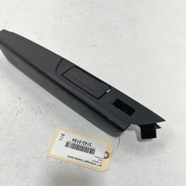 VOLKSWAGEN TOUAREG 2011-17 REAR LEFT DRIVER SIDE INTERIOR DOOR PANEL ARMRES