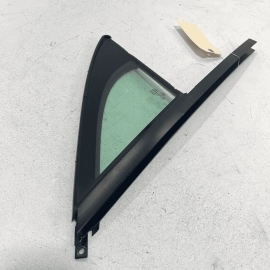 2011-2017 VW TOUAREG FRONT PASSENGER DOOR WINDOW CORNER FIXED GLASS & SEAL 