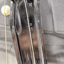 2010-2016 PORSCHE PANAMERA REAR PASSENGER DOOR WINDOW REGULATOR & CARRIER P