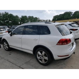 VW TOUAREG 2011-2017 REAR LEFT DRIVER DOOR WINDOW B PILLAR APPLIQUE MOLDING