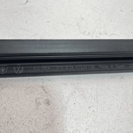 VOLKSWAGEN TOUAREG 2011-2017 REAR DRIVER DOOR WINDOW INNER WEATHERSTRIP SEA