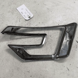 2016-2019 FORD EXPLORER FRONT RIGHT FOG LAMP TRIM FOG LIGHT COVER BEZEL OEM